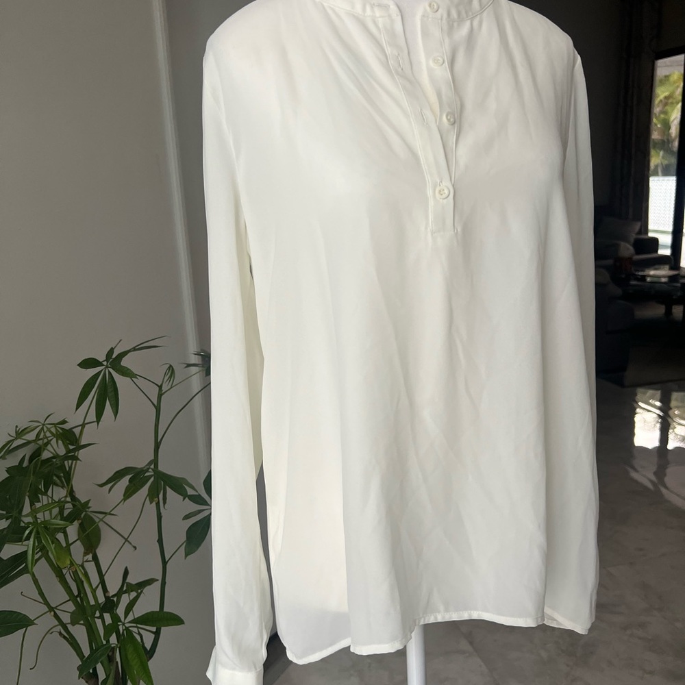 Forever 21 Vanilla Long‑Sleeve Lightweight Button‑Detail Top